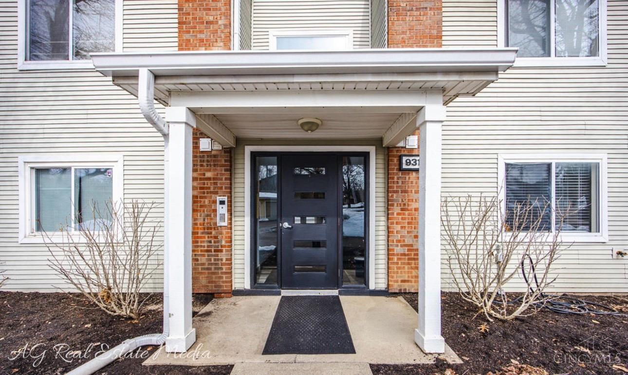 9315 Winton Road, Unit 3 Cincinnati, OH 45231 - Photo 3 of 27
