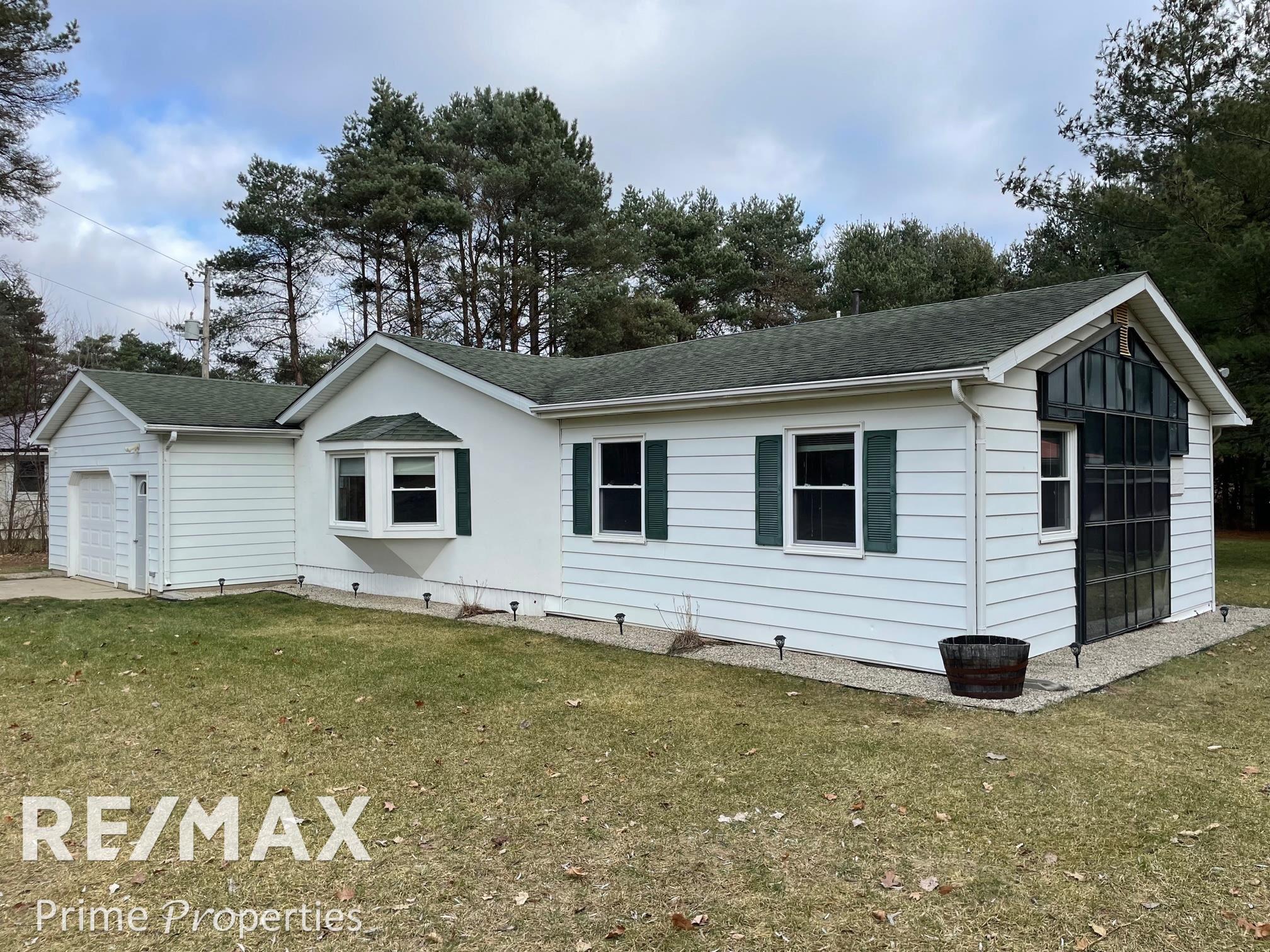 7279 Sheridan Road Millington, MI 48746 - Photo 28 of 42 50130729-b8460a3a-b888-47e8-be49-0d7db389b3be.JPG