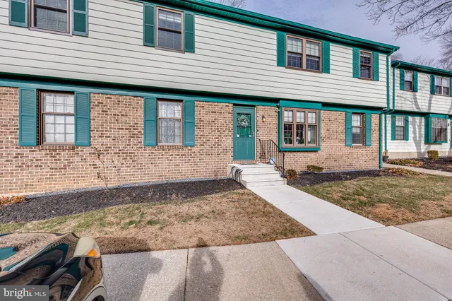 $264,900 | 6 Carter Braxton Bldg, Turnersville, NJ 08012