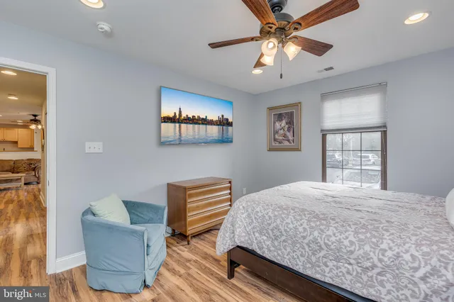 $264,900 | 6 Carter Braxton Bldg, Turnersville, NJ 08012