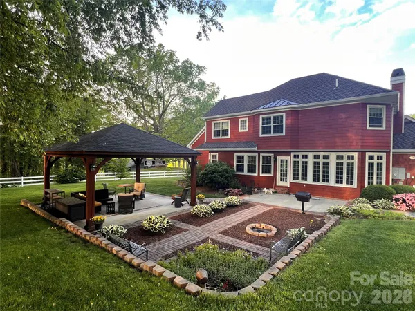 $1,275,000 | 223 Fairway Terrace, Canton, NC 28716