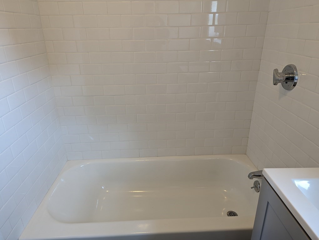 22 Flint Street Fall River, MA 02723 - Photo 13 of 27 Gallery Image 13
