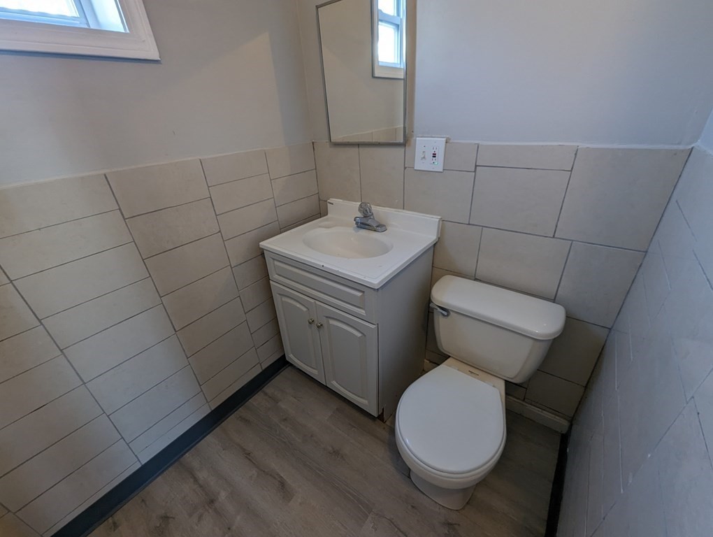 22 Flint Street Fall River, MA 02723 - Photo 5 of 27 Gallery Image 5
