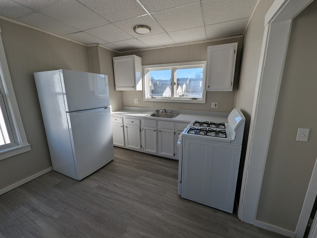 22 Flint Street Fall River, MA 02723 - Photo 9 of 27 Gallery Image 9