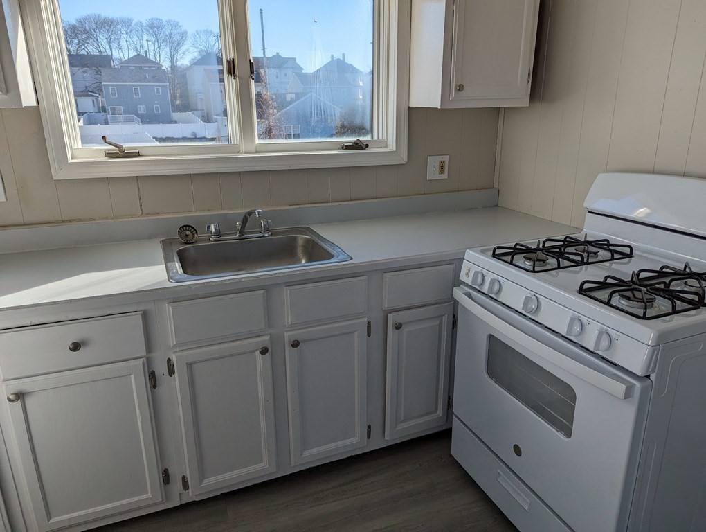 22 Flint Street Fall River, MA 02723 - Photo 10 of 27 Gallery Image 10