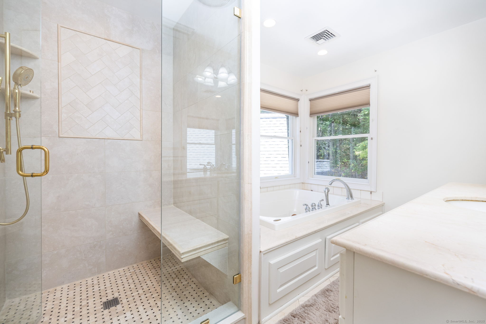 35 Hanson Road Canton, CT 06019 - Photo 20 of 39