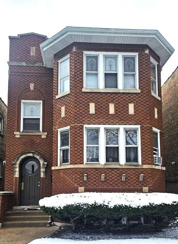 1632 Ridgeland Avenue Berwyn, IL 60402 - Photo 1 of 36 Gallery Image 1