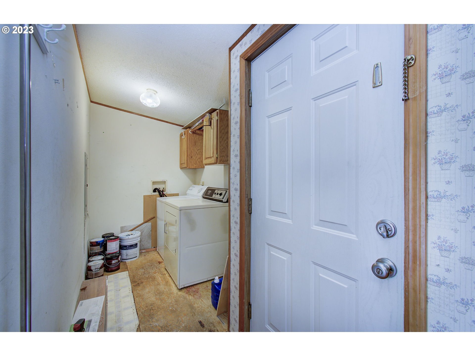15619 Northeast Caples Road Brush Prairie, WA 98606 - Photo 12 of 27 a bathroom with a sink and mirror