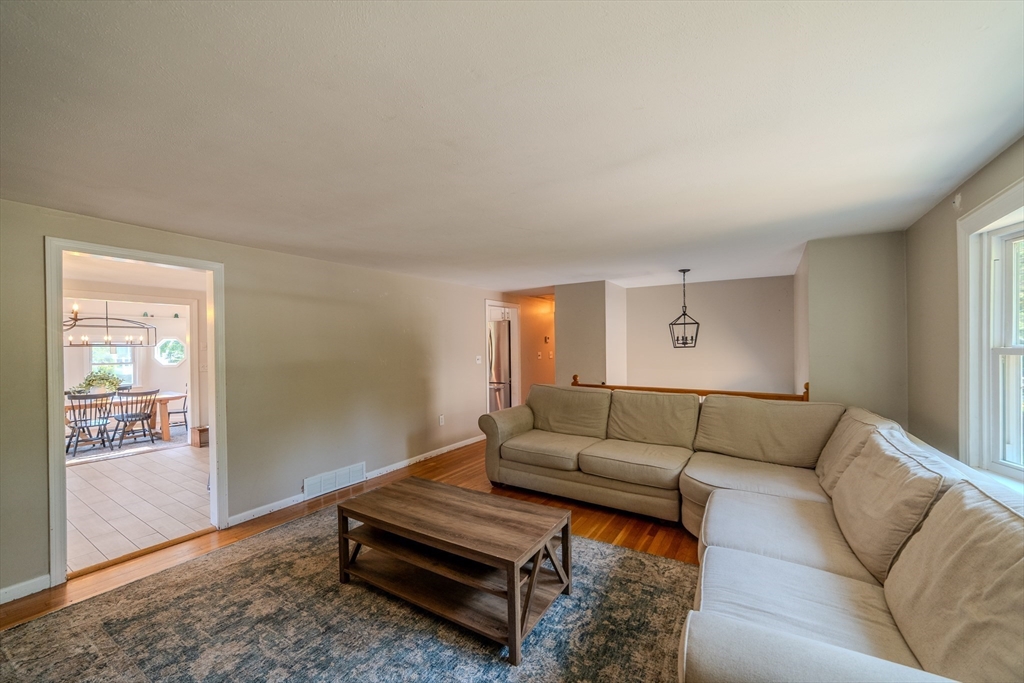 23 Gratto Road Marshfield, MA 02050 - Photo 5 of 40 Gallery Image 5