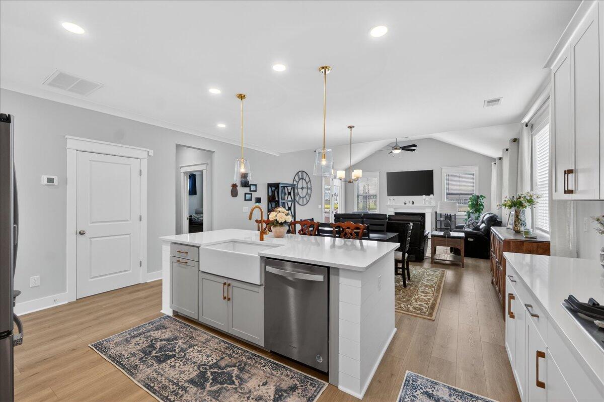 123 Riley Farms Court Summerville, SC 29486 - Photo 11 of 69 14-Taylor Ragusett - DSC01274