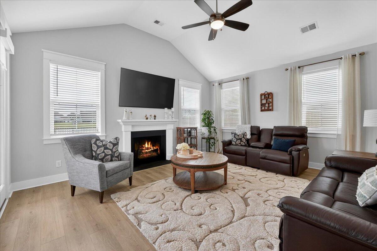 123 Riley Farms Court Summerville, SC 29486 - Photo 16 of 69 22-Taylor Ragusett - DSC01301a