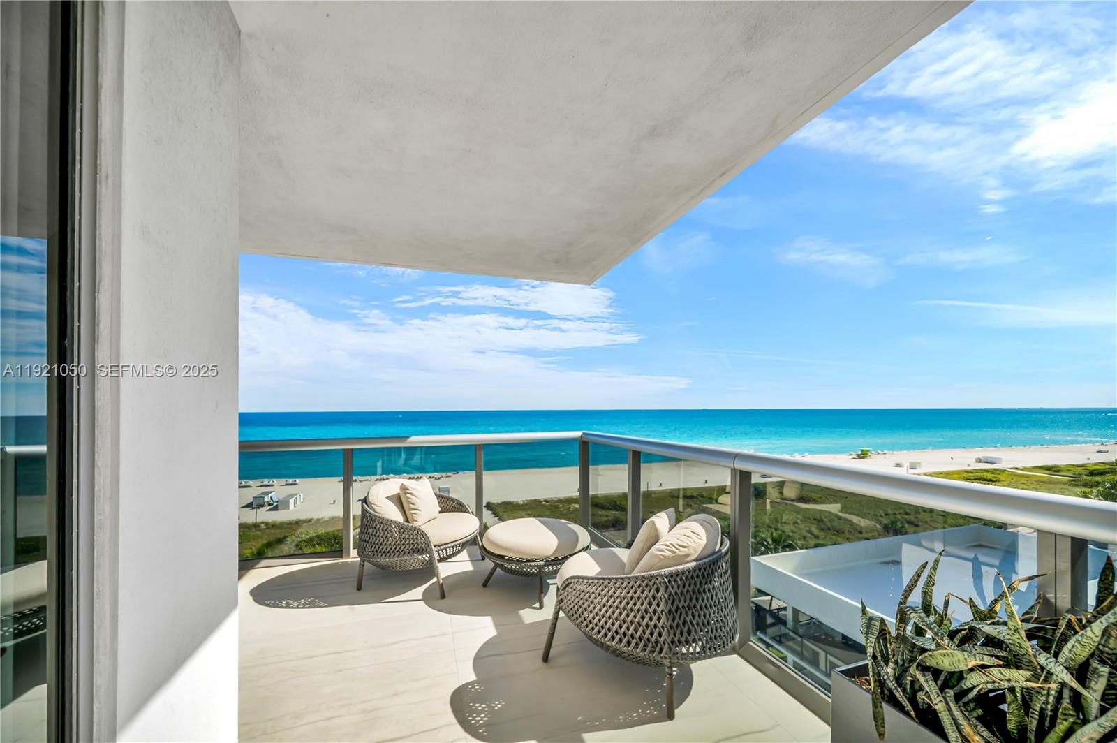 5875 Collins Avenue, Unit 902 Miami Beach, FL 33140 - Photo 32 of 34