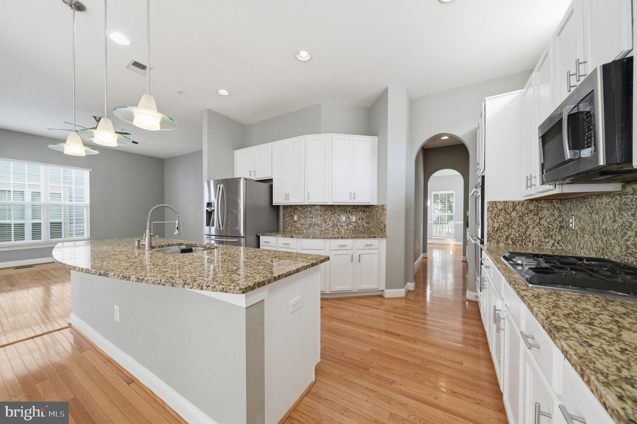 13131 Clarksburg Square Road Clarksburg, MD 20871 - Photo 10 of 61 Kitchen