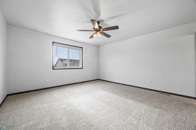 $279,900 | 1324 4th Street Northwest, West Fargo, ND 58078