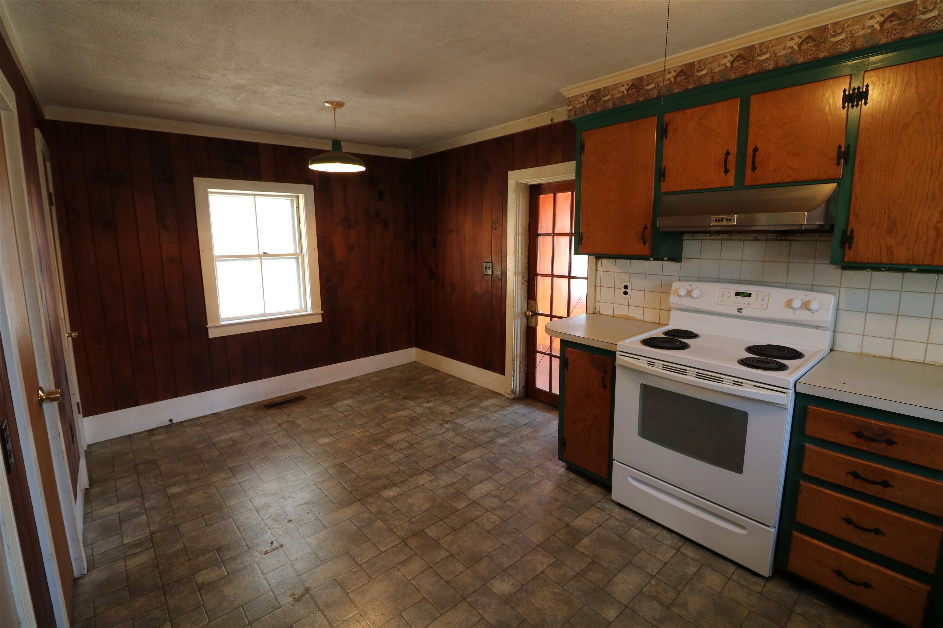 79 Turnpike Road Jaffrey, NH 03452 - Photo 6 of 32