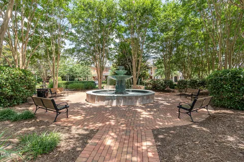 $1,600,000 | 215 Oval Park Place, Chapel Hill, NC 27517
