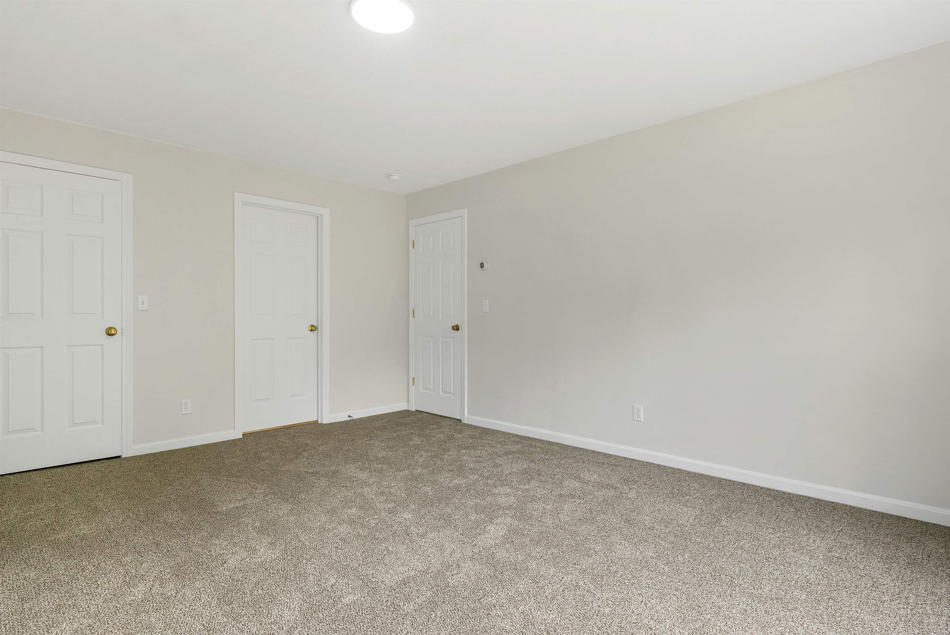 166 Sandown Road, Unit 4 Fremont, NH 03044 - Photo 17 of 40 Gallery Image 17
