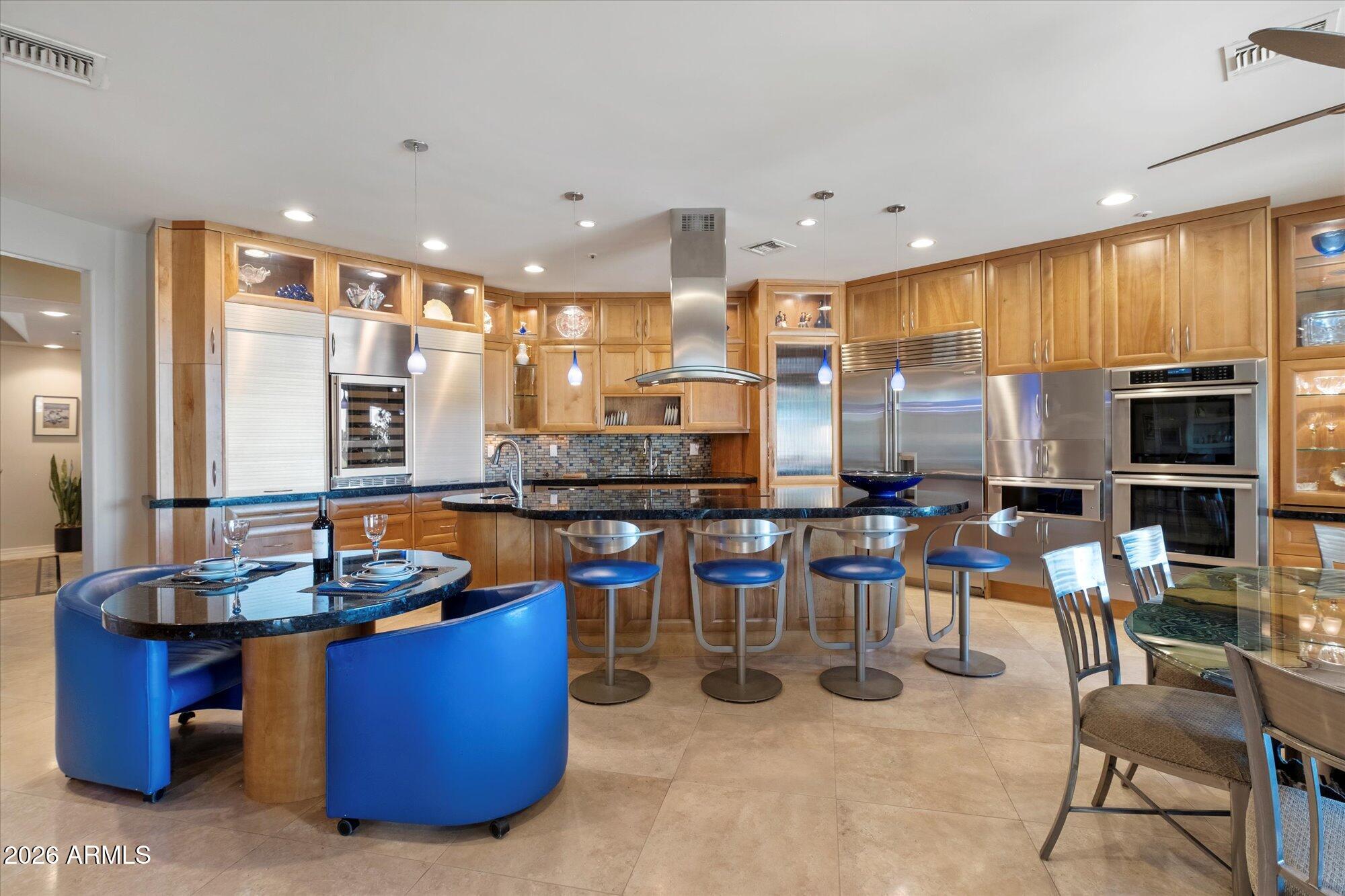 9749 East Sands Drive Scottsdale, AZ 85255 - Photo 8 of 34 Kitchen/Breakfast Bar