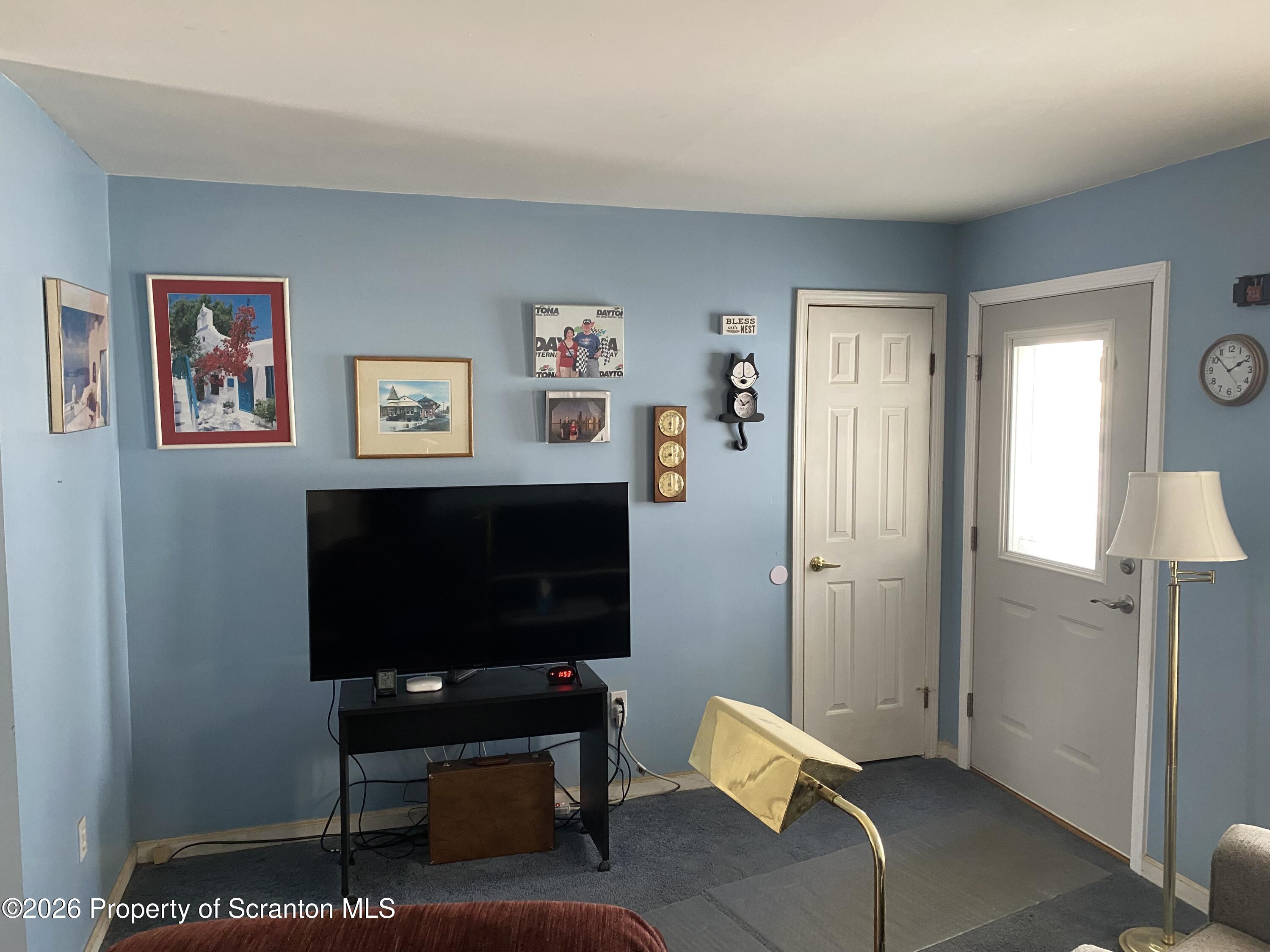 11 Sullivan Tunkhannock, PA 18657 - Photo 2 of 21 Living Room