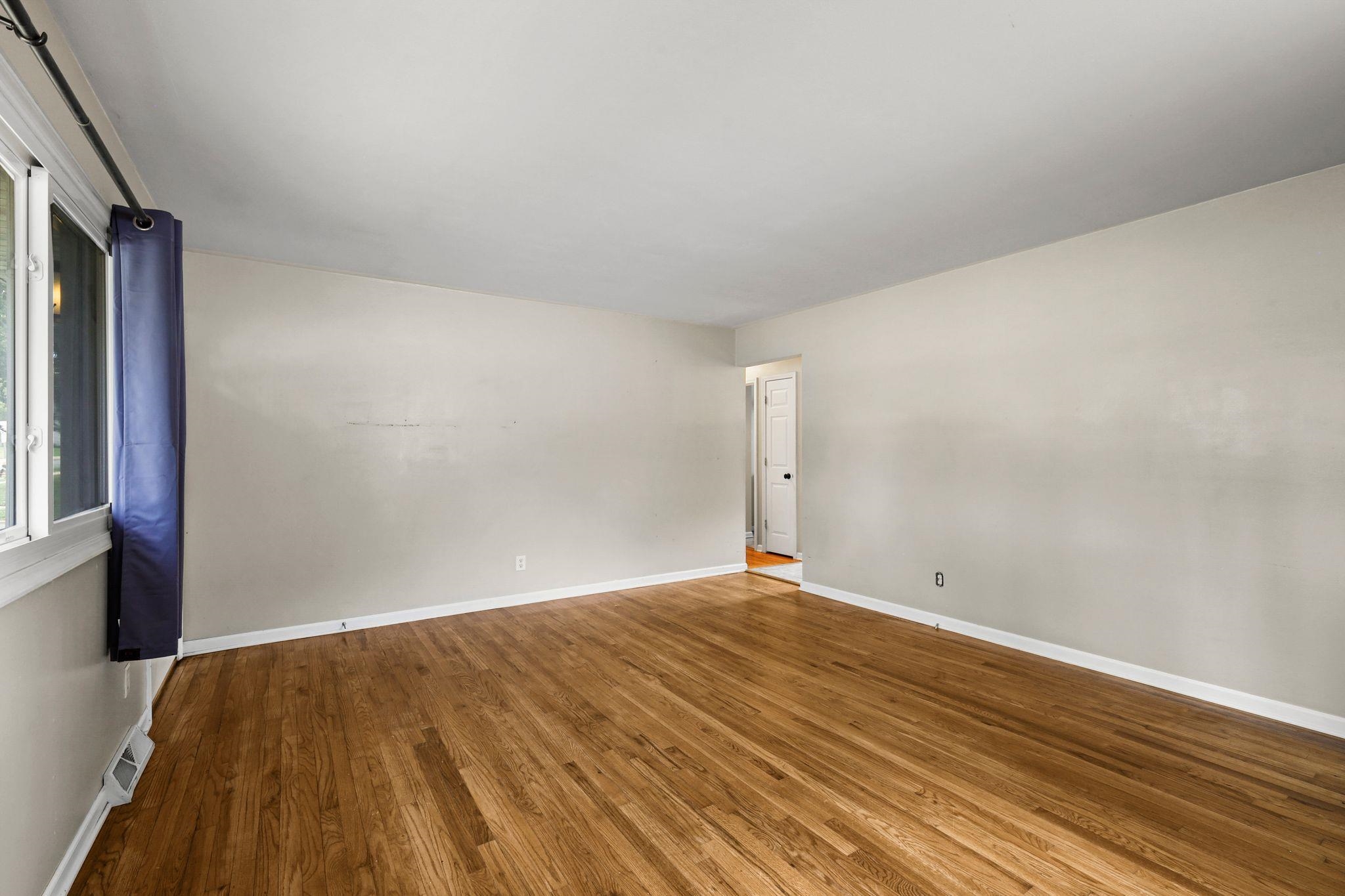 1417 Wyoming Way Madison, WI 53704 - Photo 7 of 37