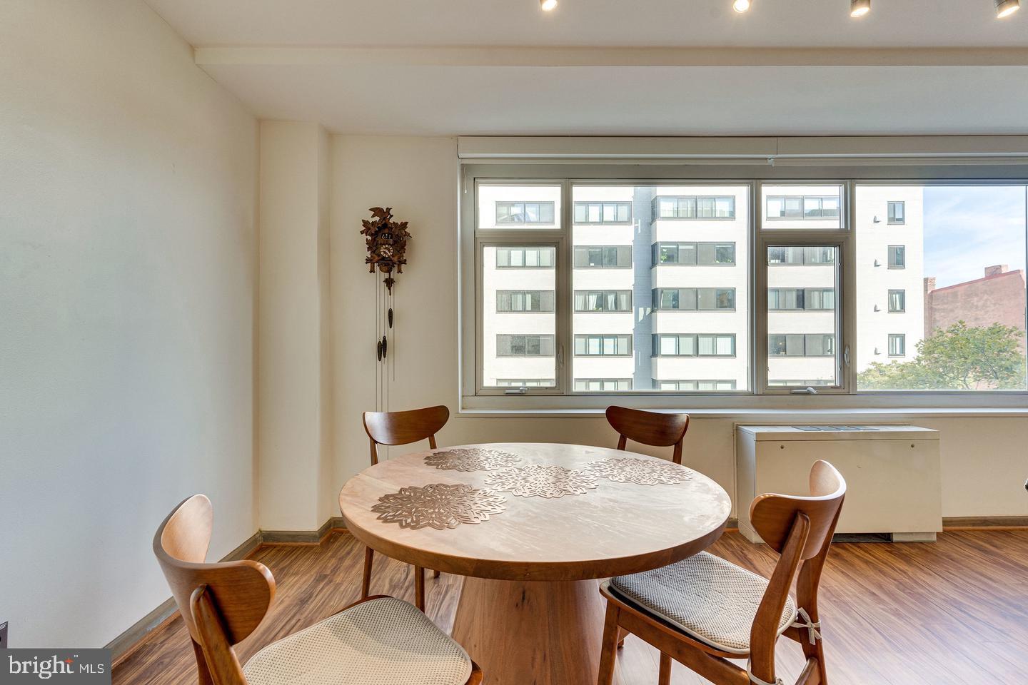 1545 18th Street Northwest, Unit 403 Washington, DC 20036 - Photo 20 of 44 a dining room with furniture and window
