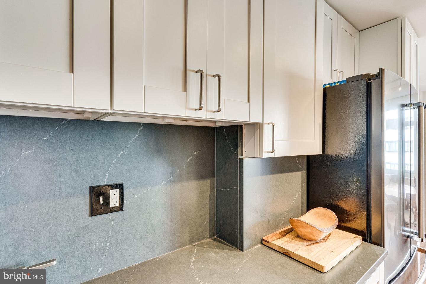 1545 18th Street Northwest, Unit 403 Washington, DC 20036 - Photo 29 of 44 a close view of cabinet