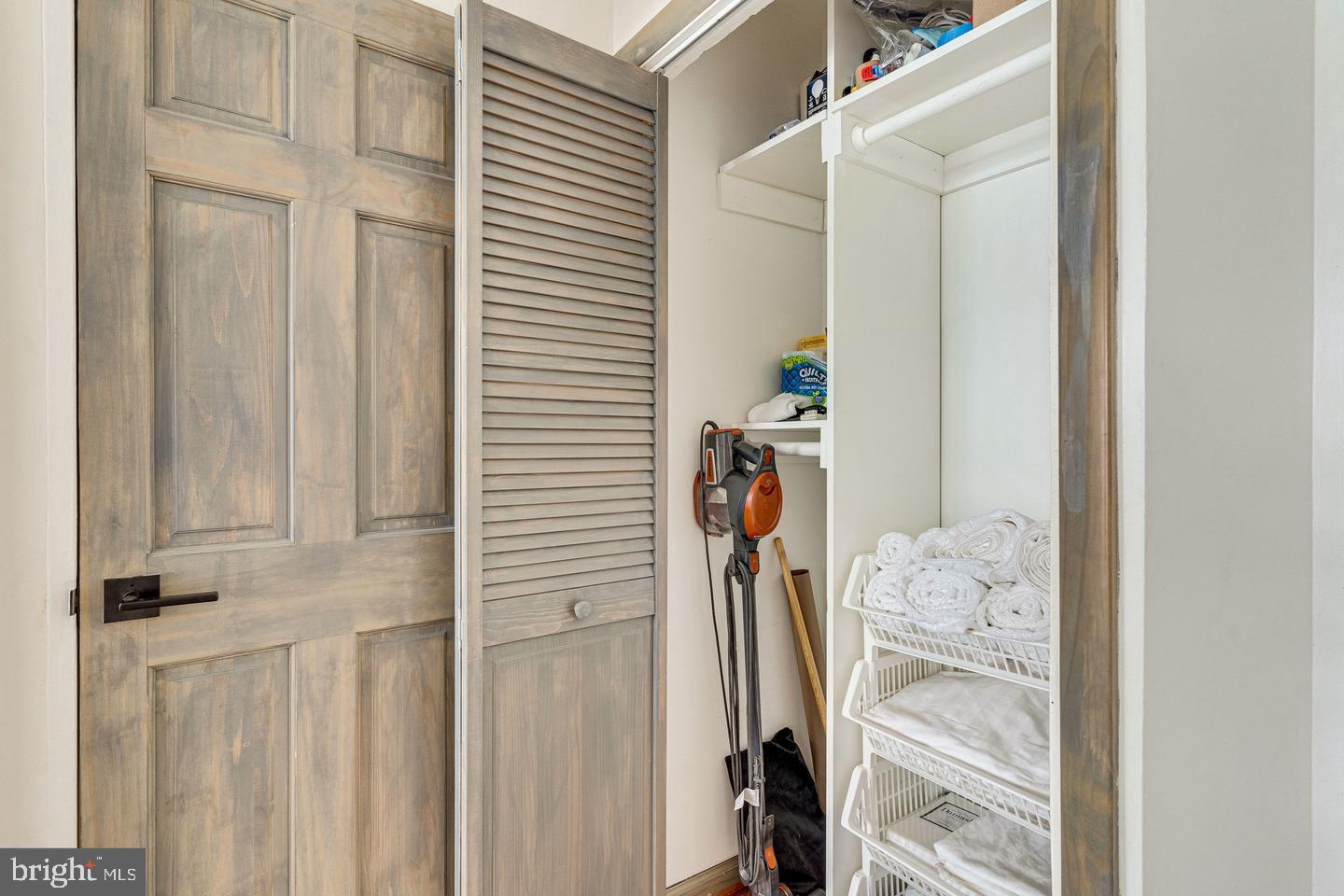 1545 18th Street Northwest, Unit 403 Washington, DC 20036 - Photo 32 of 44 a view of small space