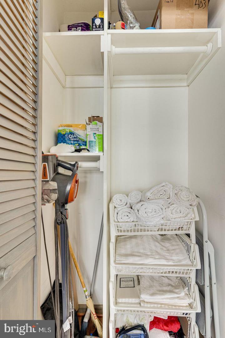 1545 18th Street Northwest, Unit 403 Washington, DC 20036 - Photo 36 of 44 a utility room with dryer and washer