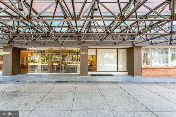 $2,998 | 1545 18th Street Northwest, Unit 403, Washington, DC 20036