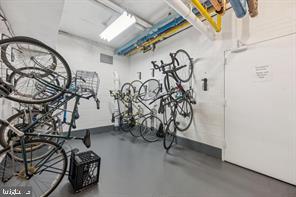 1545 18th Street Northwest, Unit 403 Washington, DC 20036 - Photo 42 of 44 a view of an front door