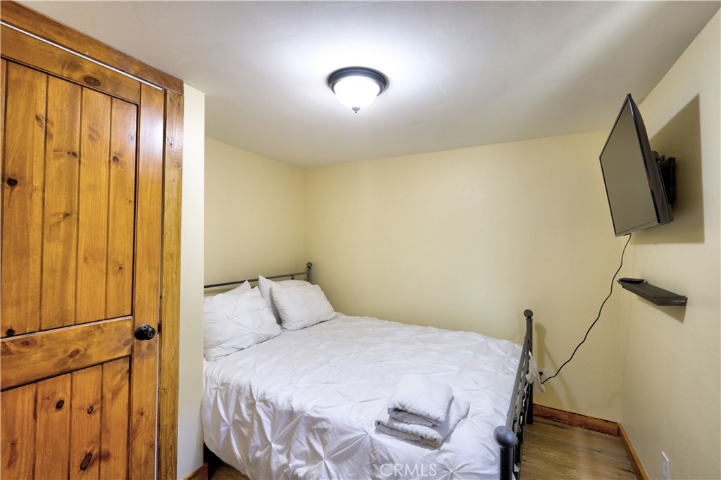 29251 Lake Brook Avenue Cedar Glen, CA 92321 - Photo 20 of 32