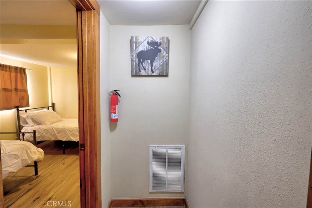 29251 Lake Brook Avenue Cedar Glen, CA 92321 - Photo 21 of 32