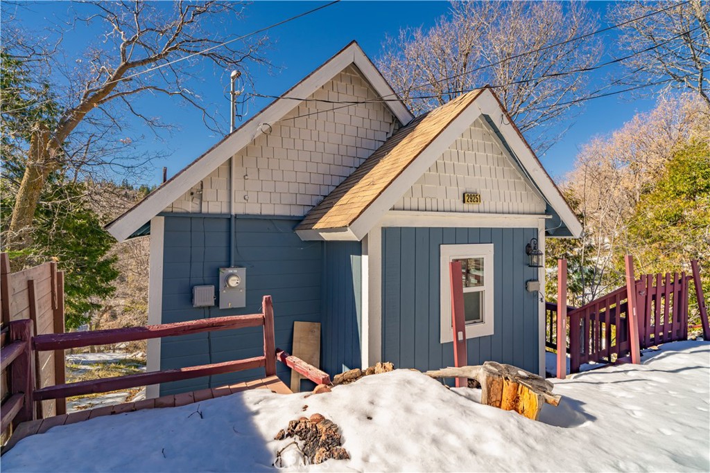 29251 Lake Brook Avenue Cedar Glen, CA 92321 - Photo 3 of 32