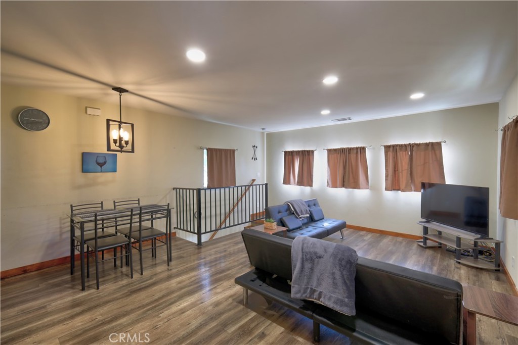 29251 Lake Brook Avenue Cedar Glen, CA 92321 - Photo 9 of 32