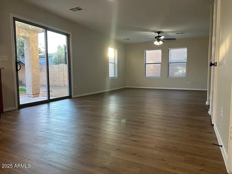 4249 East Rousay Drive San Tan Valley, AZ 85140 - Photo 4 of 22 8eba1f3e2ad9e605327f2e4d6b164717-cc_ft_7