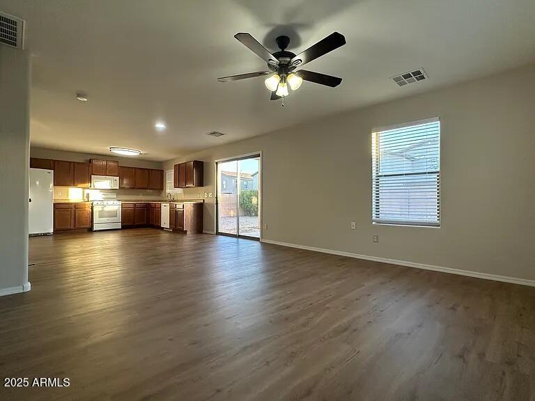 4249 East Rousay Drive San Tan Valley, AZ 85140 - Photo 5 of 22 8c7a67b77953ff1ec29435af9742fe31-cc_ft_7