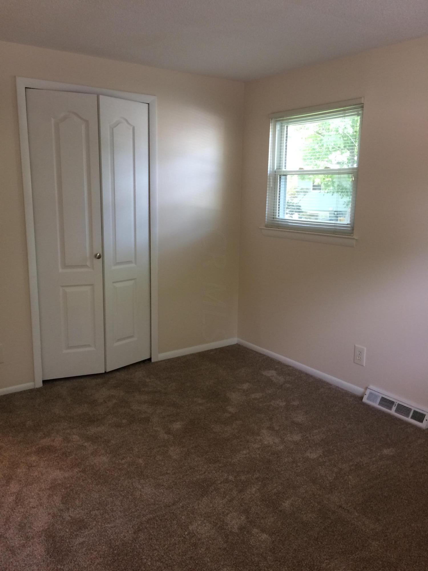 4586 Stonehedge Road Columbus, OH 43231 - Photo 14 of 27