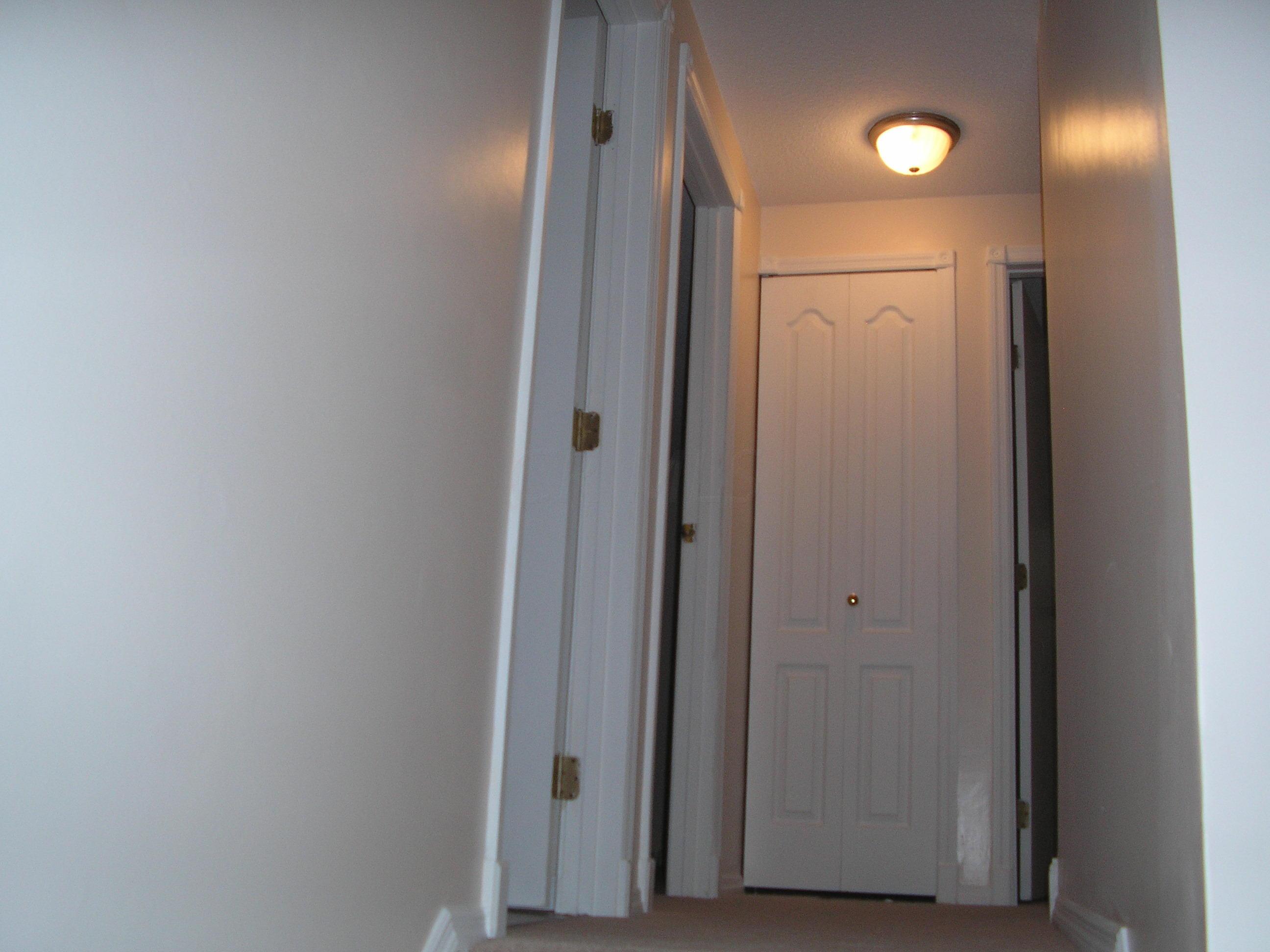 4586 Stonehedge Road Columbus, OH 43231 - Photo 10 of 27
