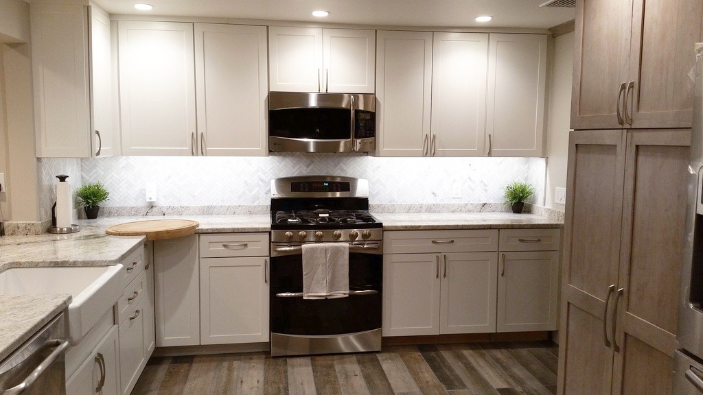 24 Marion Road Marblehead, MA 01945 - Photo 5 of 23