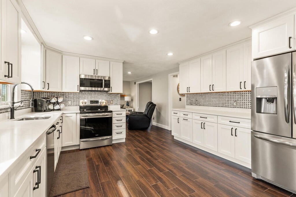 3 Patrick Circle Stoneham, MA 02180 - Photo 12 of 33 Gallery Image 12