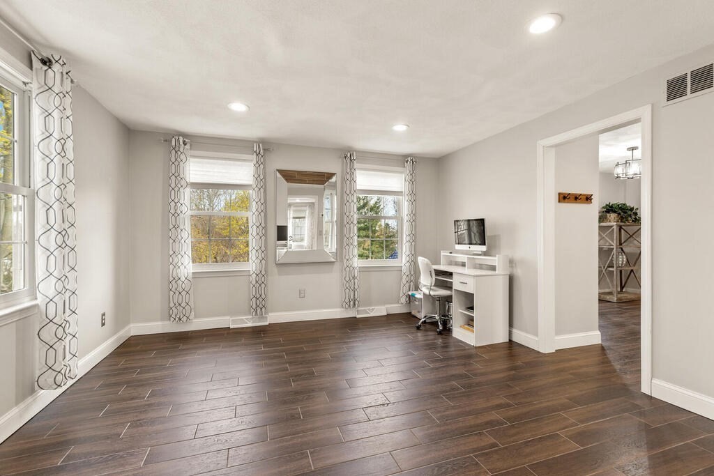 3 Patrick Circle Stoneham, MA 02180 - Photo 15 of 33 Gallery Image 15