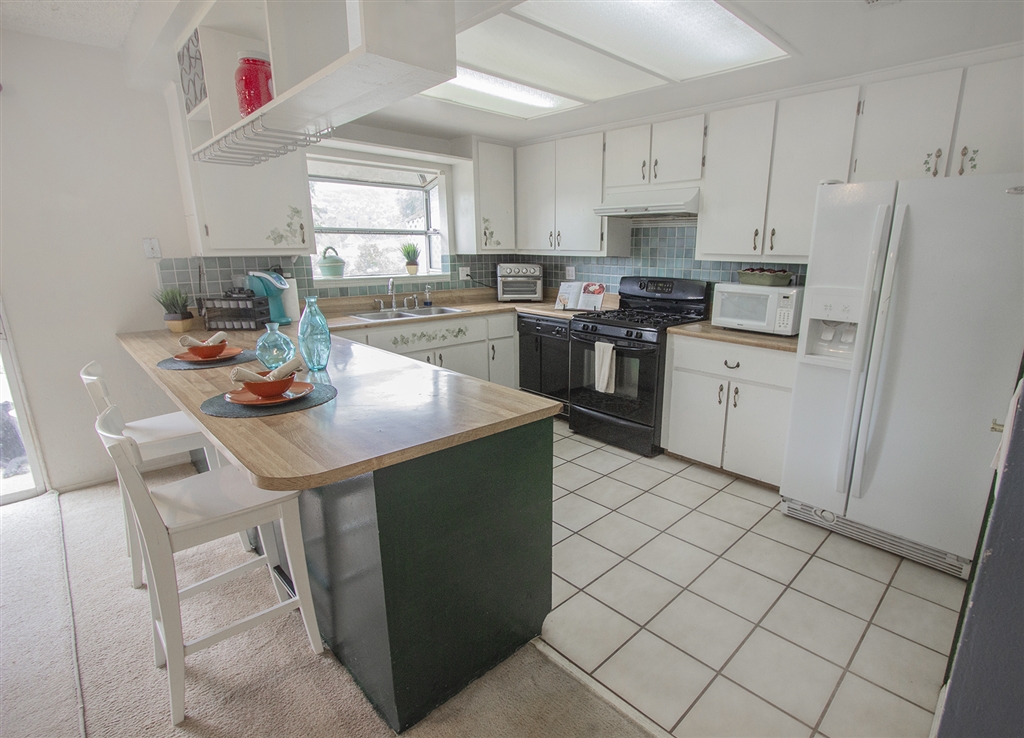 16740 Republican Way Ramona, CA 92065 - Photo 12 of 24