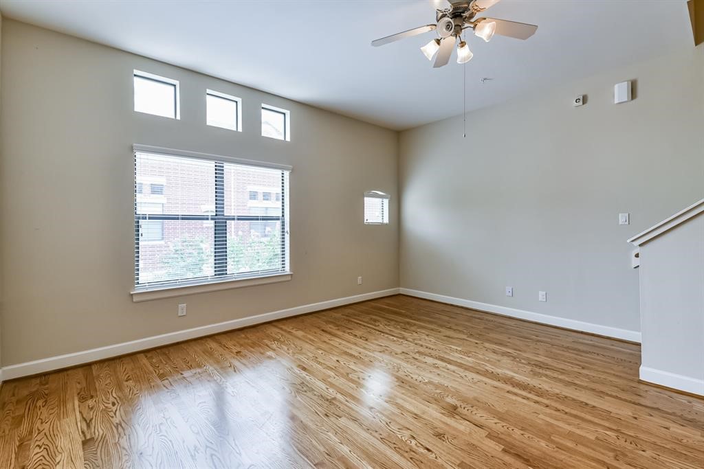 11315 South Main Street, Unit 304 Houston, TX 77025 - Photo 3 of 30