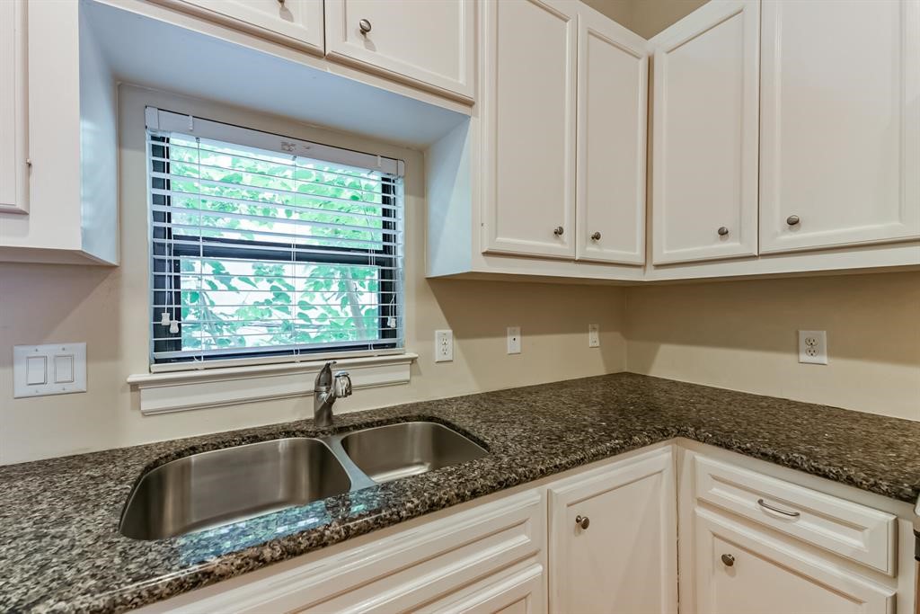 11315 South Main Street, Unit 304 Houston, TX 77025 - Photo 10 of 30