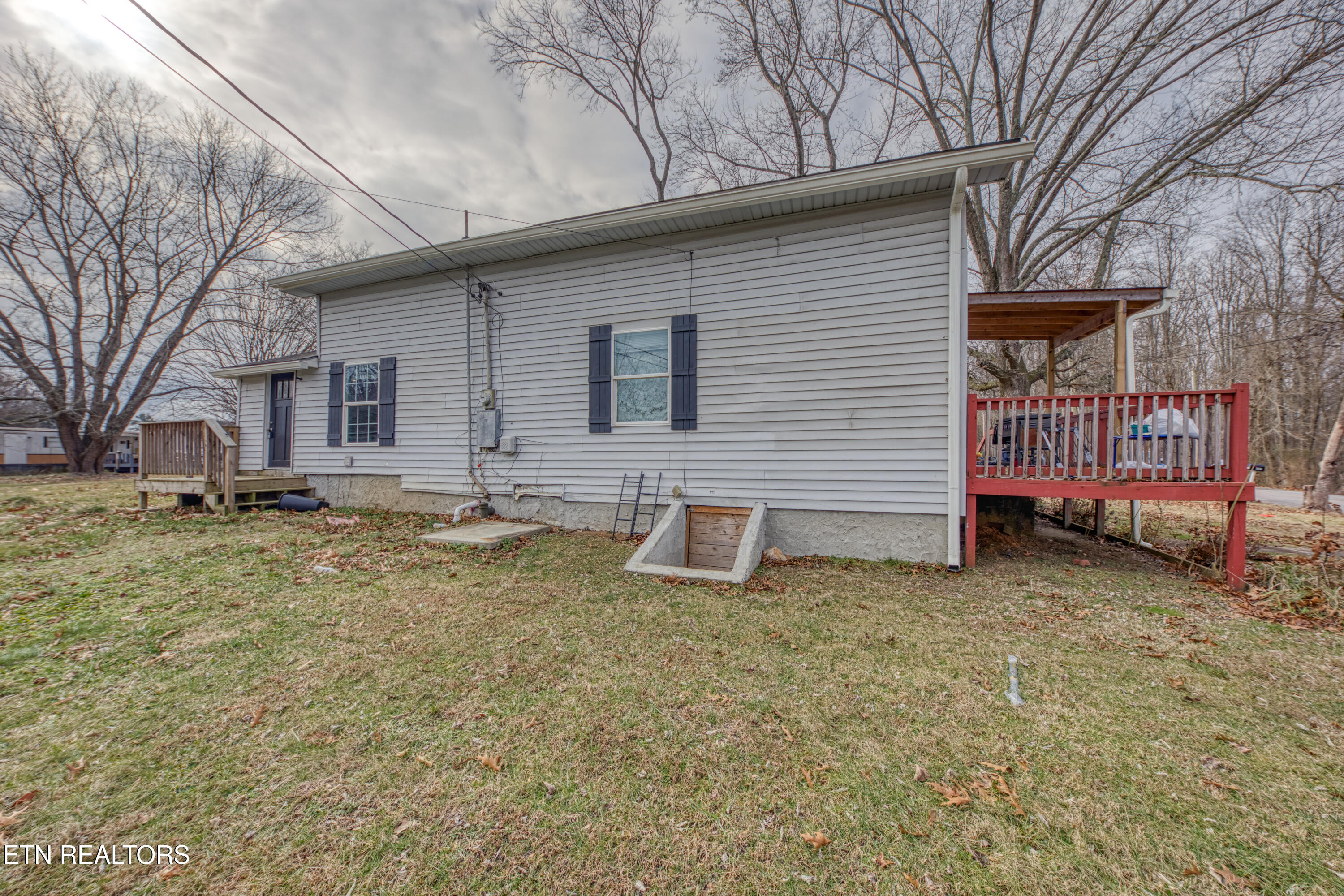 286 Harding Road Harriman, TN 37748 - Photo 16 of 19 0H3A9833_19