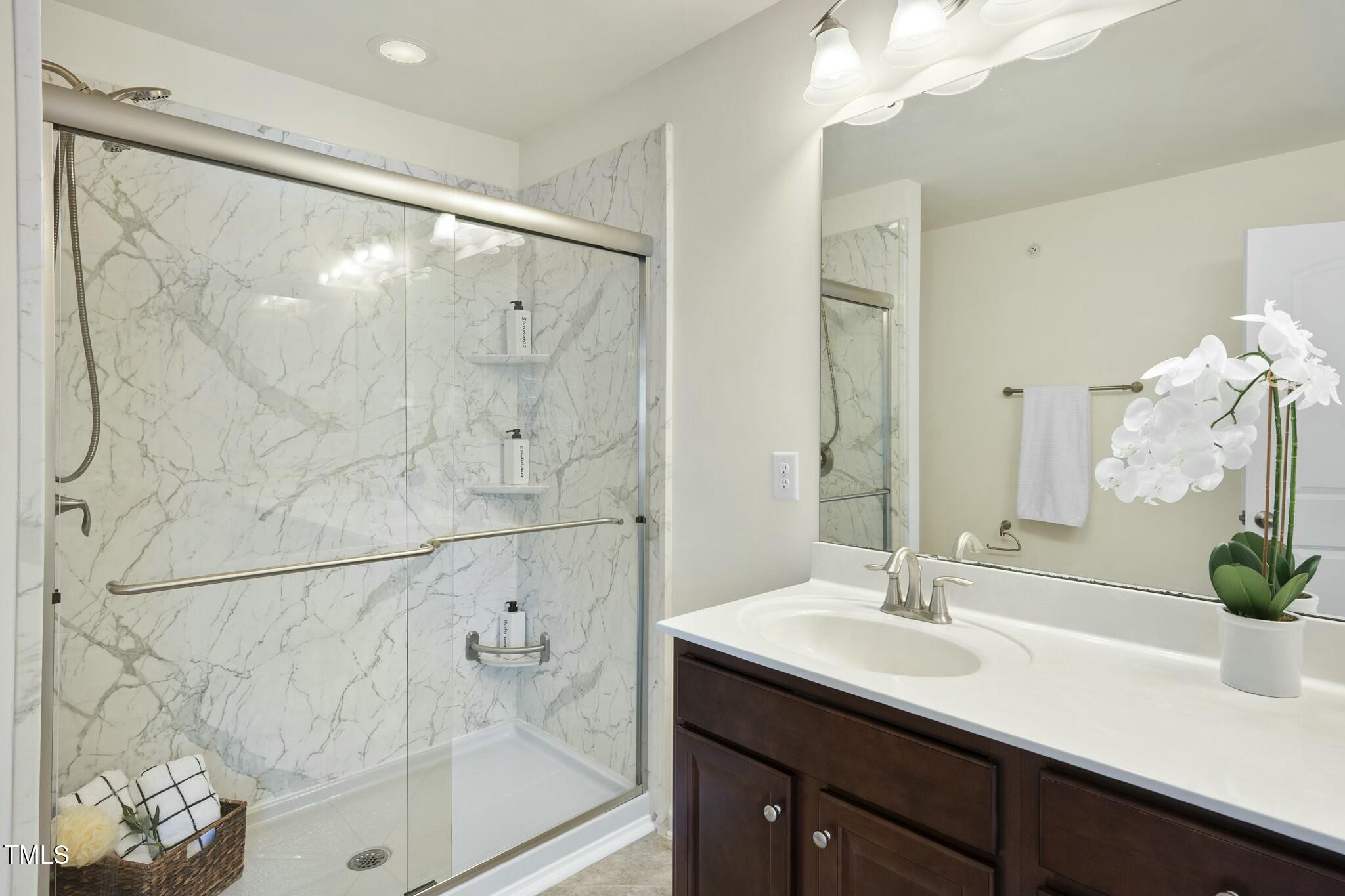 10105 Raven Tree Drive Raleigh, NC 27617 - Photo 16 of 26 tempImage0UlCg4