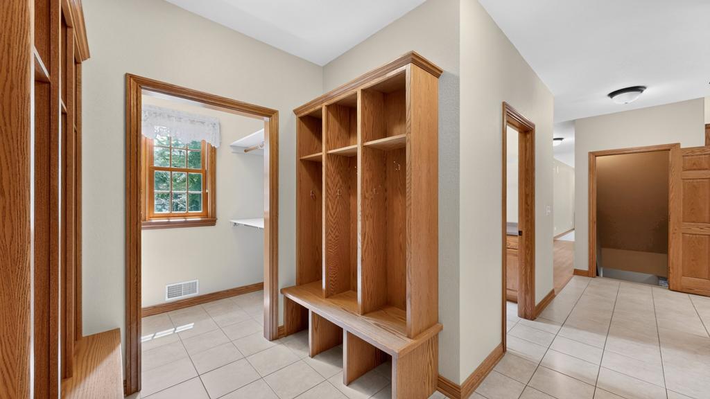 6907 Bluff Lane Northwest Rochester, MN 55901 - Photo 32 of 99 Gallery Image 32