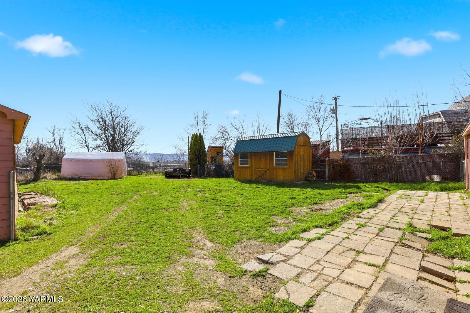 3012 Butterfield Road Yakima, WA 98901 - Photo 15 of 31 Backyard
