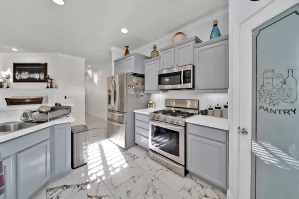 $585,000 | 1397 Empress Lane, Redding, CA 96002
