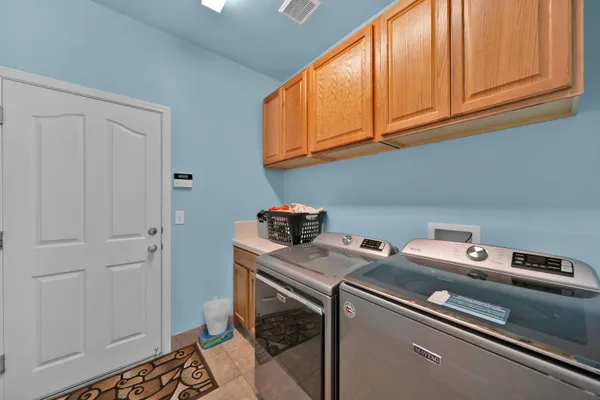 $585,000 | 1397 Empress Lane, Redding, CA 96002